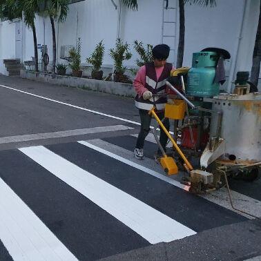 Mua Bột sơn kẻ vạch đường nhiệt dẻo chịu mài mòn cao Màu trắng Vàng Sơn kẻ vạch cho đường xá Phun sản xuất trực tuyến