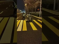 Sơn nóng chảy nhựa dầu mỏ để đánh dấu đường phản xạ OEM 3 phút Thời gian sấy